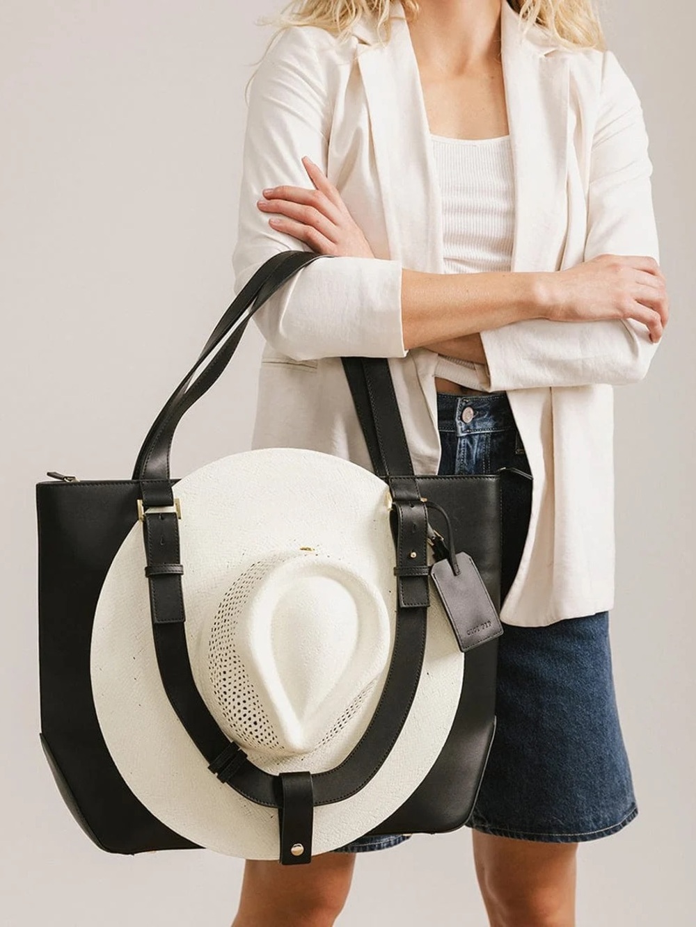 GIGI PIP Black Hayes Hat Carrying Tote